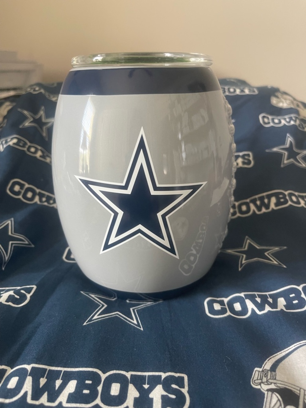 Scentsy Gray and Navy Dallas Cowboy warmer